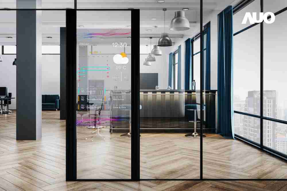 尊龙集团致力于研发低能耗之绿色产品，，，如低能耗发光组件Micro LED显示技术，，具高透明、、可无限拼接的特性，，，，可依需求调整并延伸应用于不同场域，，，，包括汽车侧窗或家庭玄关、、、、智慧橱窗、、、、商业展示等